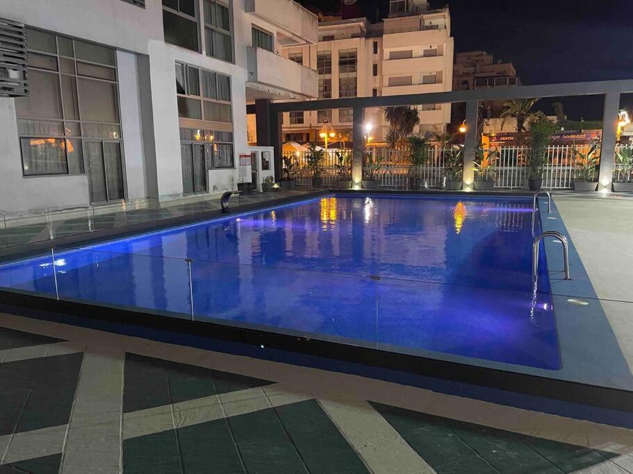 Royale Duplexe Pleine Centre Tanger Apartment Exterior foto