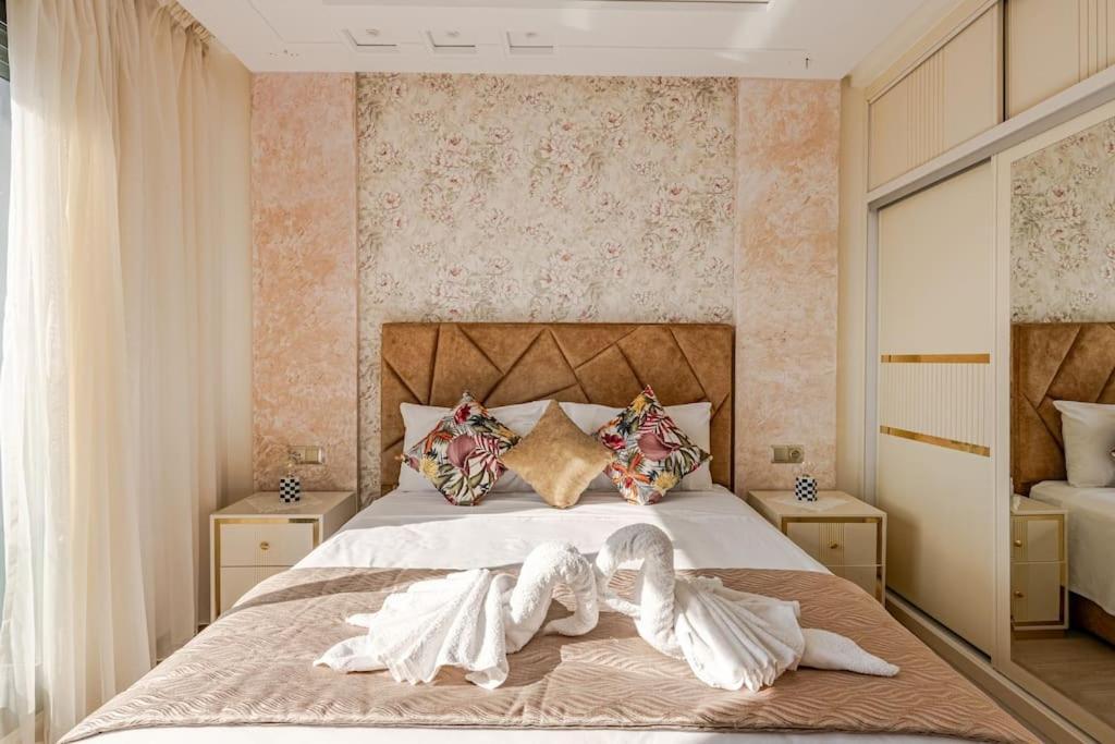 Royale Duplexe Pleine Centre Tanger Apartment Exterior foto