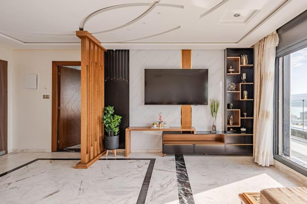 Royale Duplexe Pleine Centre Tanger Apartment Exterior foto