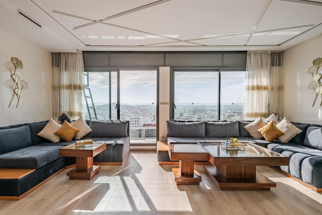 Royale Duplexe Pleine Centre Tanger Apartment Exterior foto