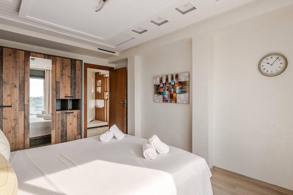 Royale Duplexe Pleine Centre Tanger Apartment Exterior foto