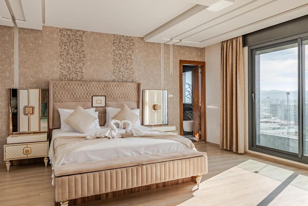 Royale Duplexe Pleine Centre Tanger Apartment Exterior foto