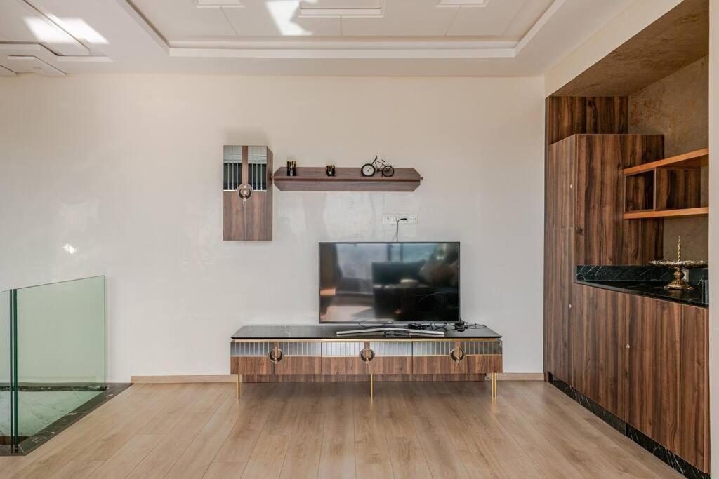 Royale Duplexe Pleine Centre Tanger Apartment Exterior foto