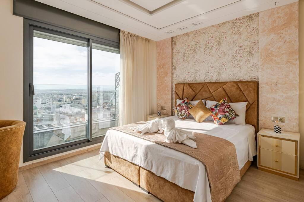 Royale Duplexe Pleine Centre Tanger Apartment Exterior foto